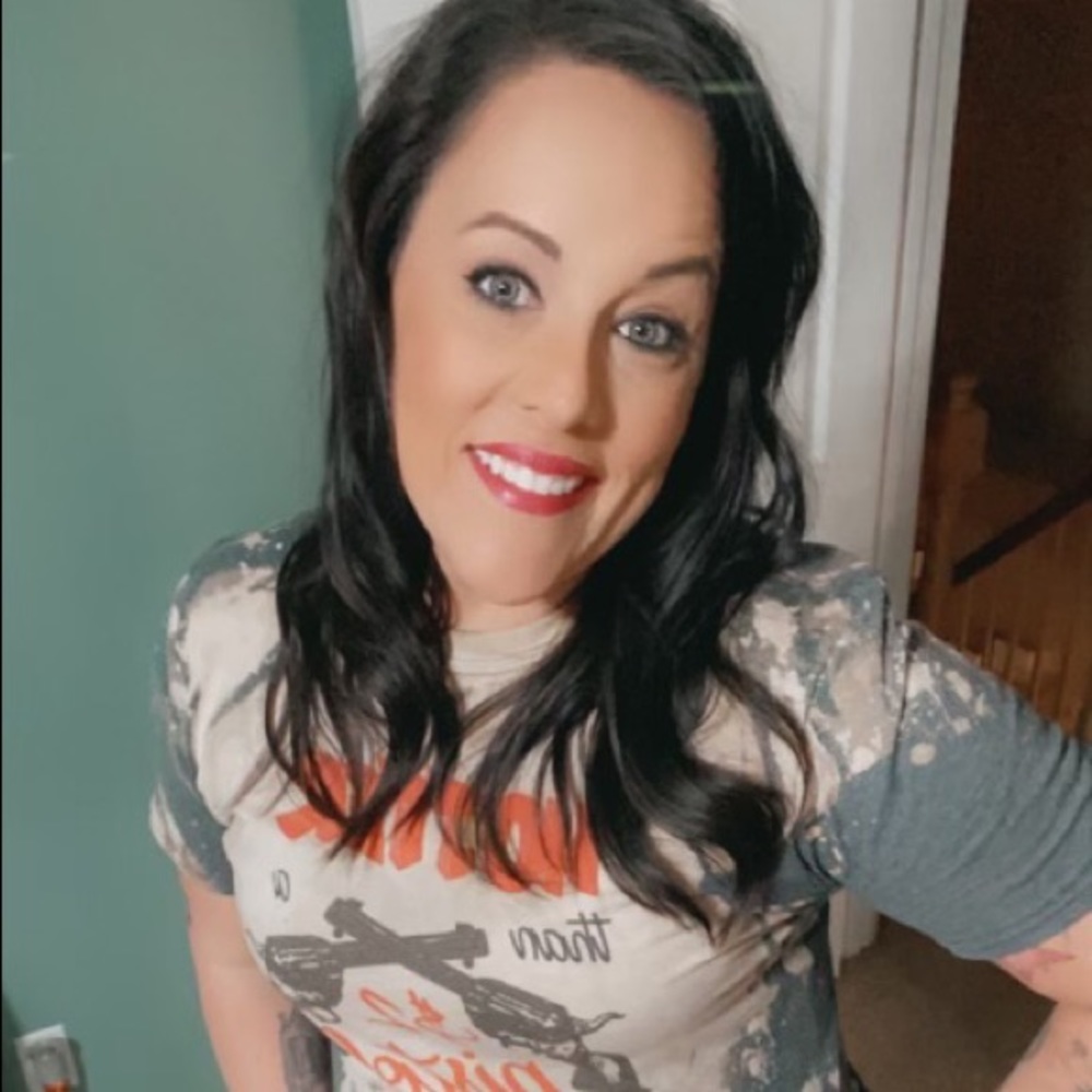 Meet your Posher, Renee